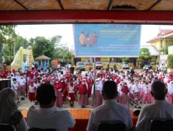 Imunisasi Anak Serentak di 53 Sekolah di Polman