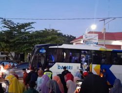 Ratusan Calon Jamaah Haji Mamuju Berangkat Menuju Makassar