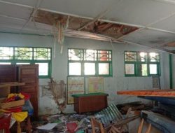 Berada di Depan Rujab Bupati Majene, SDN 39 Cilallang Rusak Parah