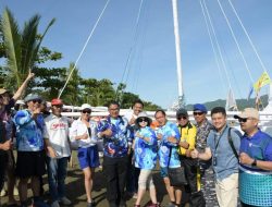 Peserta Diberi Waktu Perbaiki Sandeq Rusak