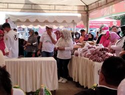 Transaksi di Pasar Murah Anjugan Pantai Manakarra Capai Rp 200 Juta