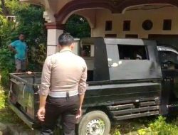 Pemotor Dilarikan ke Puskesmas Usai Ditabrak Mobil Pick Up