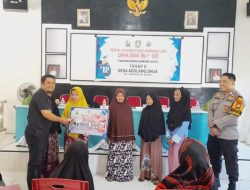 Pemdes Adolang Dhua Kembali Salurkan BLT Kepada Warga