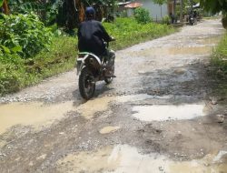 Jalan Desa Tallambalao Makin Parah